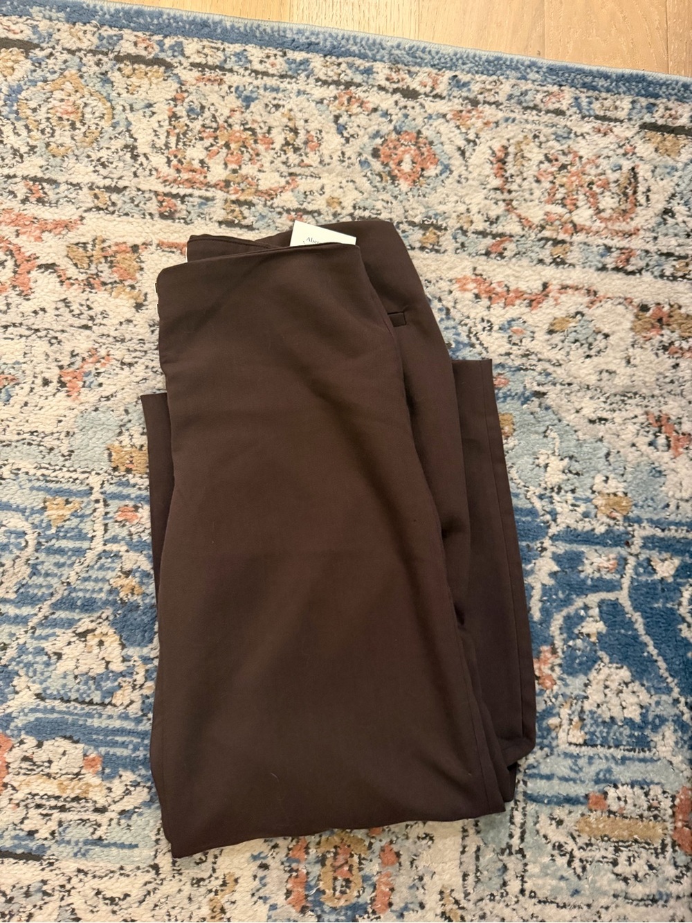 Abercrombie & Fitch Clean Waist Low Rise Tailored Wide Leg Pant in dark brown - Picture 2 of 6